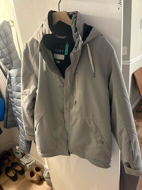 Roxy Women's Gray Hooded Ski Jacket